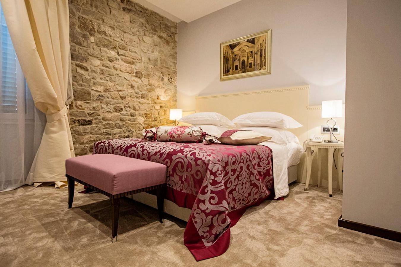 Heritage Antique 4*