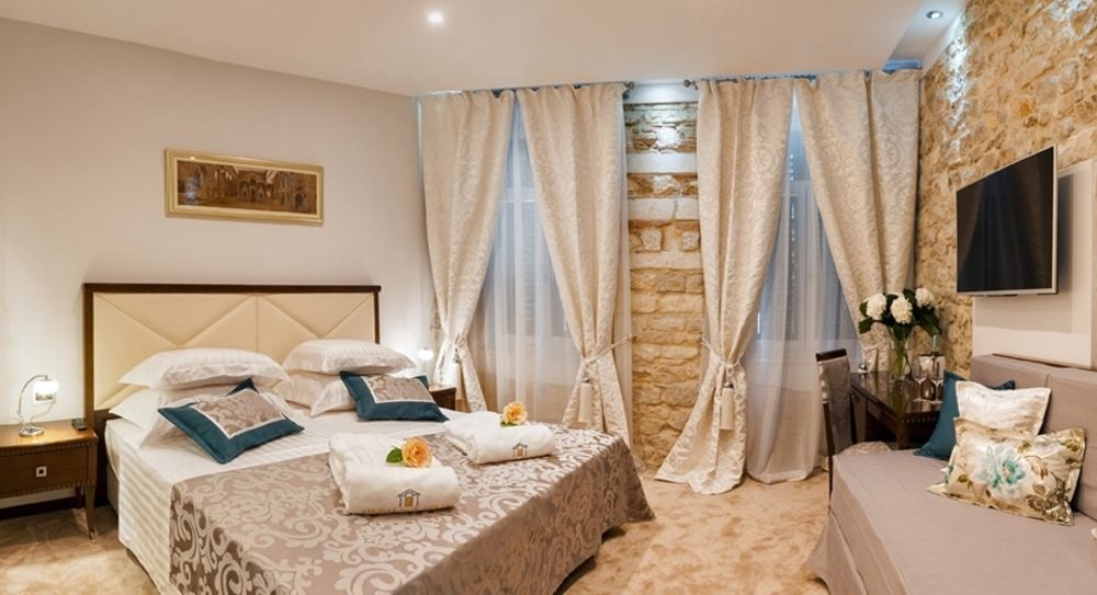 Hotel Heritage Antique 4*